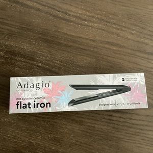 Adagio not so mini flat ceramic  iron